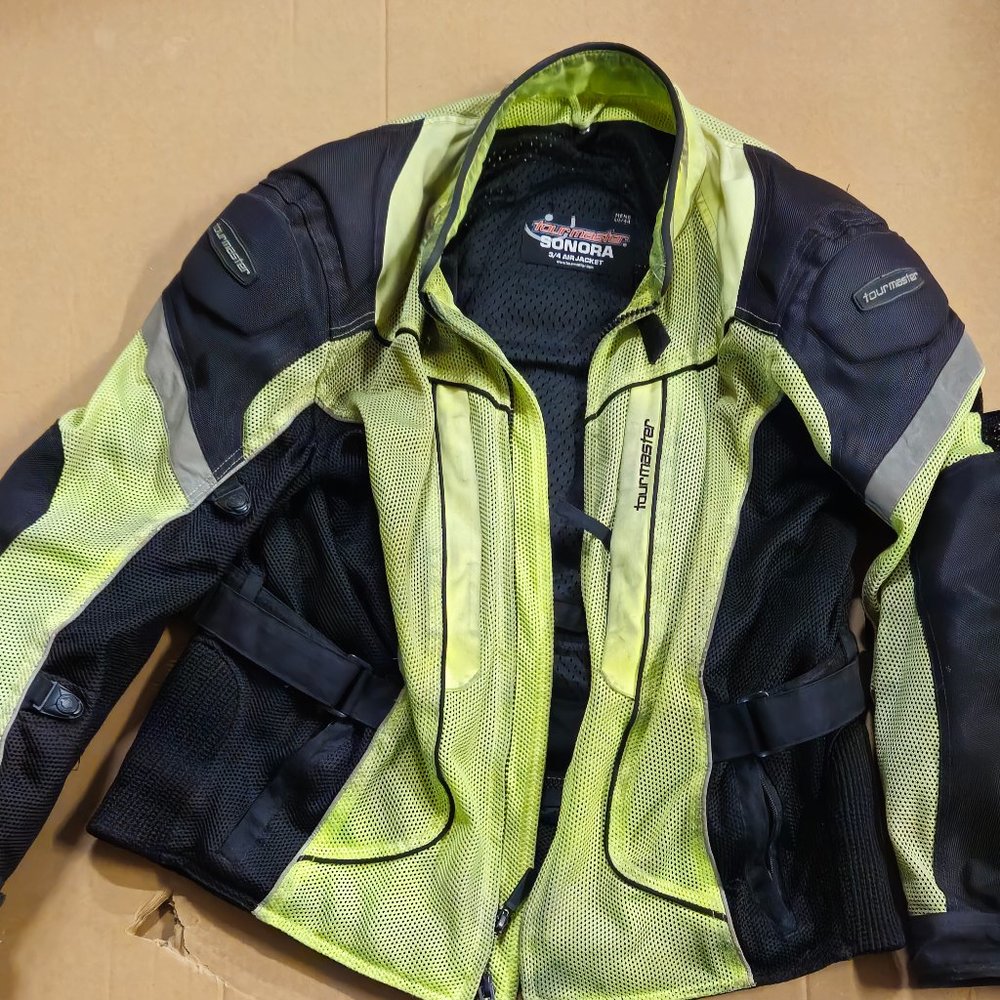 Motorcycle jacket